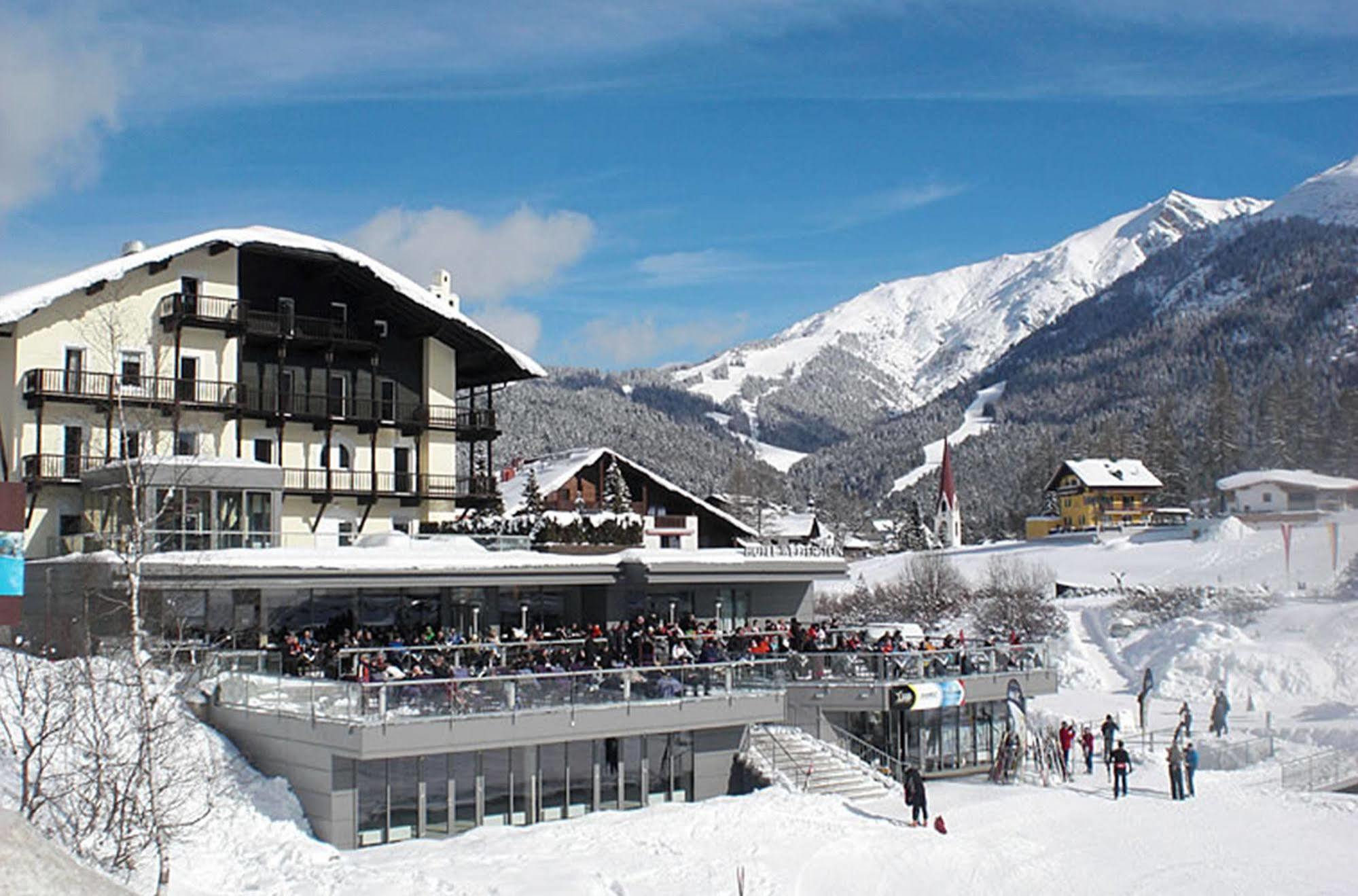 سيفيلد ان تيرول Hotel Wetterstein Seefeld المظهر الخارجي الصورة
